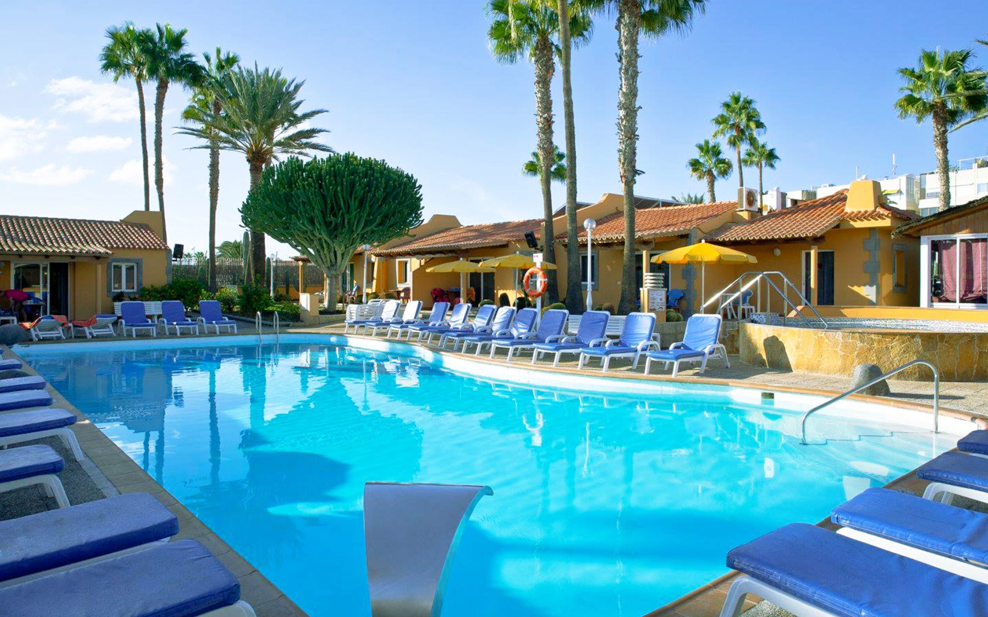 bungalow los almendros gran canaria
